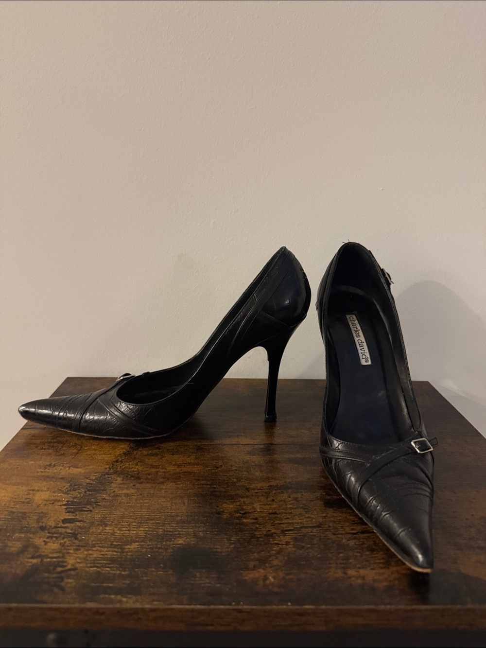 Charles David Black Pointed Leather Buckle Pumps - Picture 3 of 11